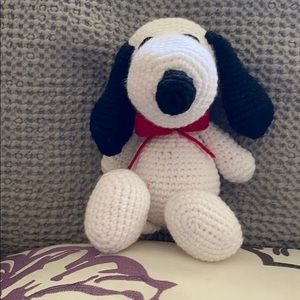 Crocheted snoopy